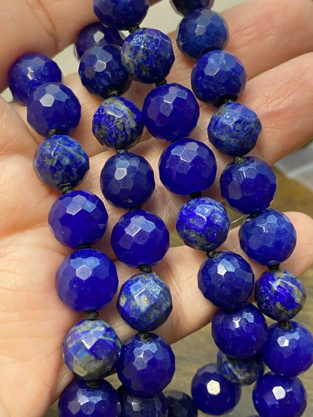 Facetd Lapis Lazuli 10 mm hand knotted 22 inch necklace Aprilsplace - Picture 8 of 9